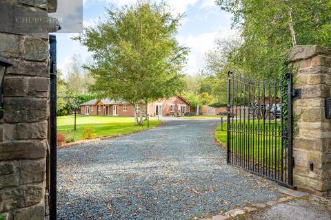 6 bedroom detached bungalow for sale, Hall Lane, Ormskirk L40