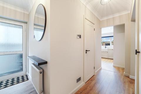 2 bedroom maisonette for sale, Rosedale Court, London Road, Stoneleigh
