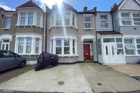 3 bedroom terraced house for sale, Hertford Road Ilford IG2 7HQ