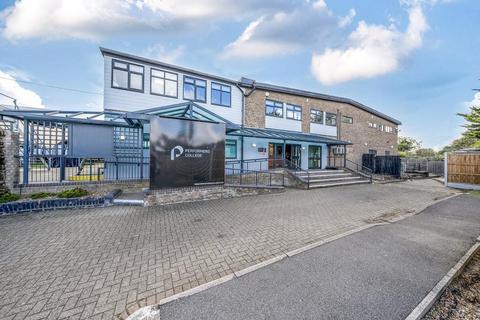 Mixed use for sale, Southend Road Stanford Le Hope SS17 8JS