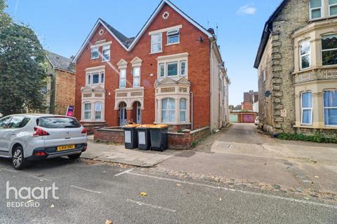 Chaucer Road, Bedford