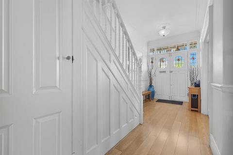 12 Glebelands Avenue, London, E18 2AB