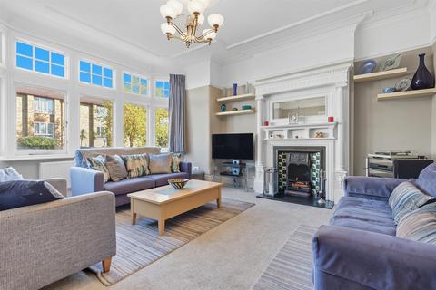 12 Glebelands Avenue, London, E18 2AB