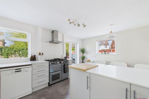 15 Ansell Close, Cheltenham, GL51 3JS