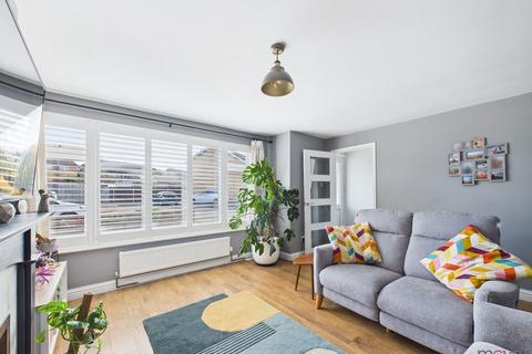 15 Ansell Close, Cheltenham, GL51 3JS