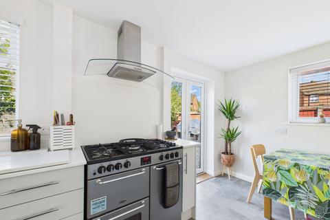 15 Ansell Close, Cheltenham, GL51 3JS