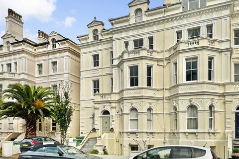 Flat C, 10 Augusta Gardens, Folkestone, CT20 2RR