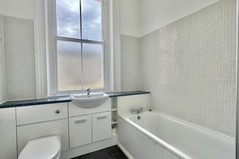 Flat C, 10 Augusta Gardens, Folkestone, CT20 2RR