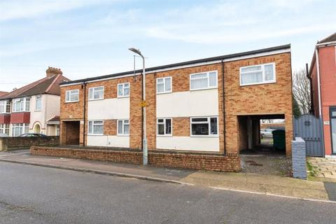 undefined, Cromwell Road, Hayes, Greater London, UB3