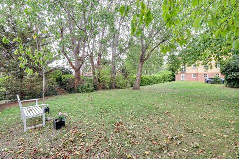 undefined, Ensign Close, Leigh-on-Sea SS9