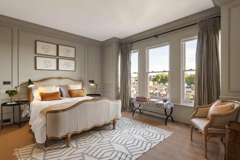 Flat 19, 2 - 3 Ladbroke Square, London, W11 3LX