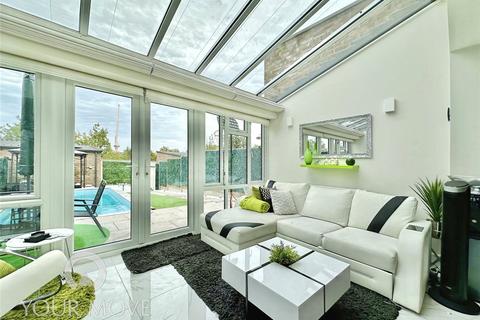 4 bedroom end of terrace house for sale, Gantry Place, Greenhithe DA9