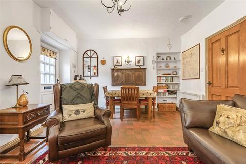 undefined, Middle Cottage Grove Terrace, Middleham DL8 4NT