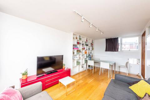 3 bedroom flat to rent, Tachbrook Street, Pimlico, London, SW1V