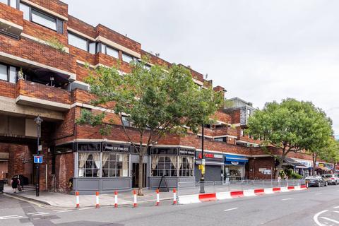 3 bedroom flat to rent, Tachbrook Street, Pimlico, London, SW1V