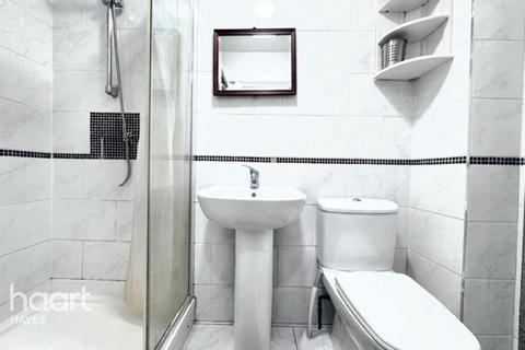 2 bedroom maisonette for sale, Silverdale Gardens, Hayes