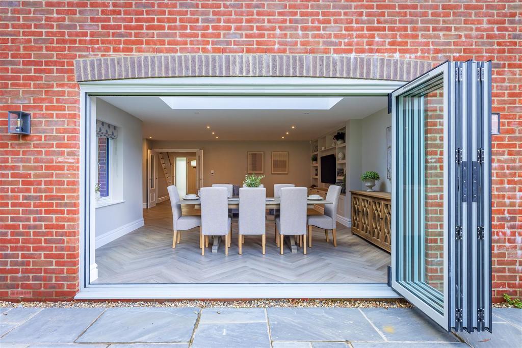 Bi fold doors