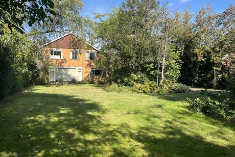 5 bedroom detached house for sale, Norwich Common
