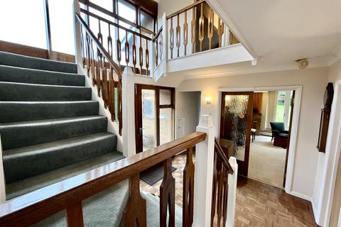 5 bedroom detached house for sale, Norwich Common