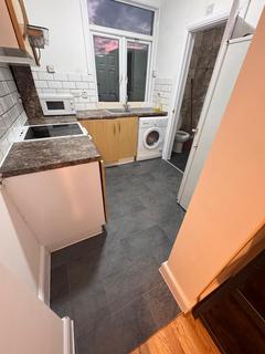 undefined, LONDON E18