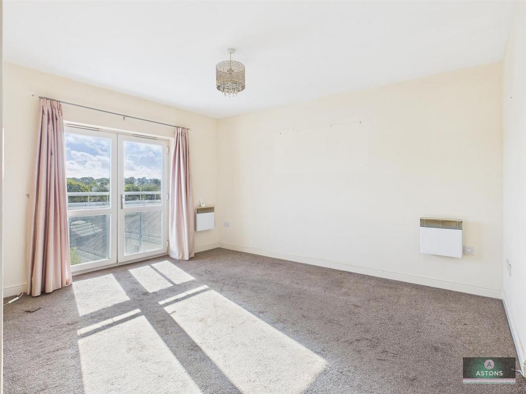 CAM04622 G0-PR0049-STILL006.jpg