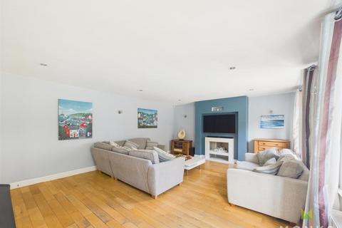 undefined, Lexington Avenue, Shrewsbury