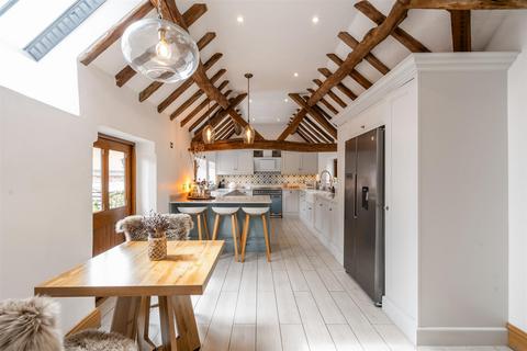 4 bedroom detached house for sale, Cleobury Lane, Earlswood