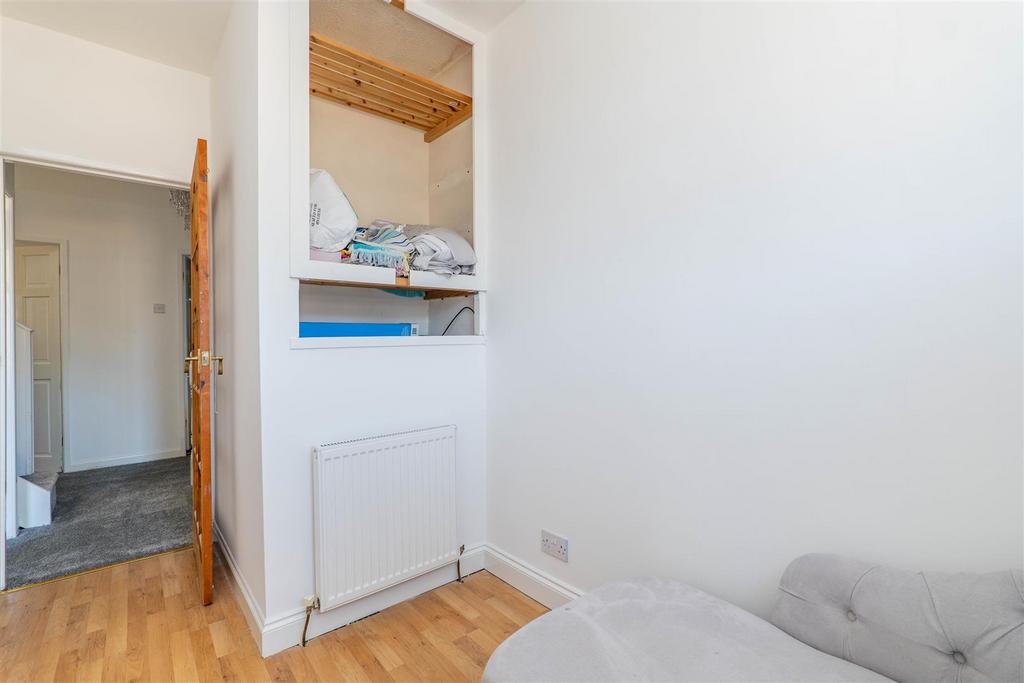 Bedroom Thee