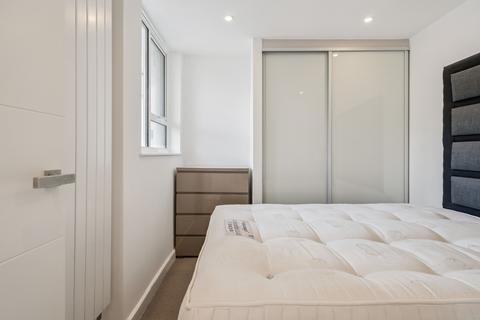 1 bedroom apartment to rent, Alleyn Court, Sussex Gardens, W2