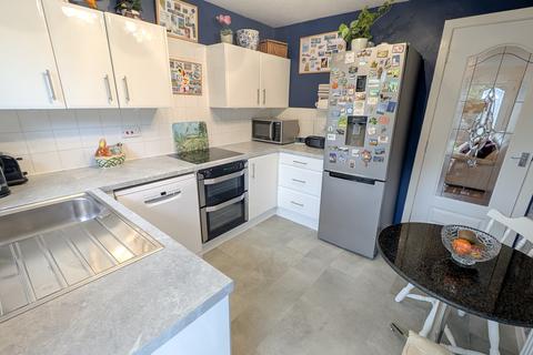 2 bedroom semi-detached bungalow for sale, Broomknowe, Cumbernauld G68