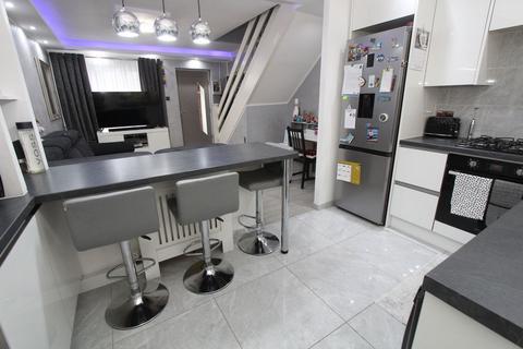 2 bedroom terraced house for sale, Perry Close, Dudley DY2