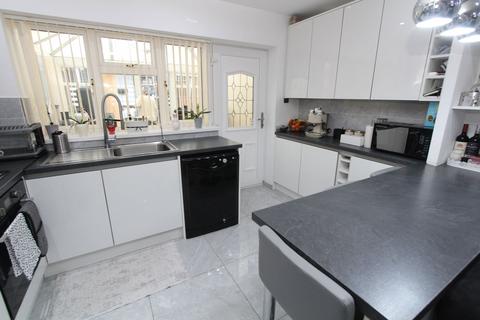 2 bedroom terraced house for sale, Perry Close, Dudley DY2