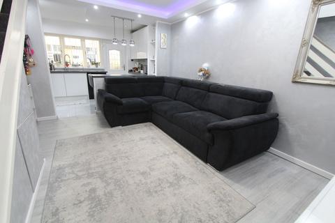 2 bedroom terraced house for sale, Perry Close, Dudley DY2