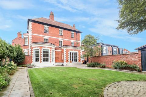 4 bedroom semi-detached house for sale, Bridge Street, Kenilworth