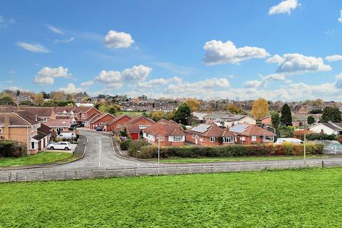 3 bedroom detached bungalow for sale, Fennel Drive, Stafford, ST17