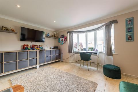23 Edwin Panks Road, Hadleigh, Ipswich, IP7 5JL