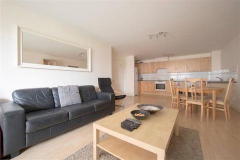 2 bedroom apartment to rent, Lowestoft Mews, Galleons Lock, E16
