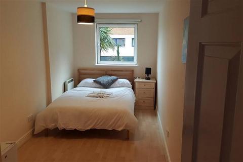 2 bedroom apartment to rent, Lowestoft Mews, Galleons Lock, E16