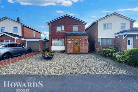 4 bedroom detached house for sale, Pinewood Gardens, North Cove, Beccles