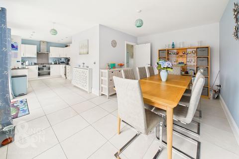 5 bedroom detached house for sale, Poppy Street, Wymondham