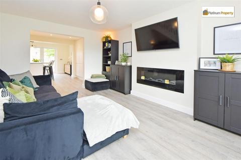 3 bedroom detached house for sale, Fulmar Place, Stoke-On-Trent ST3