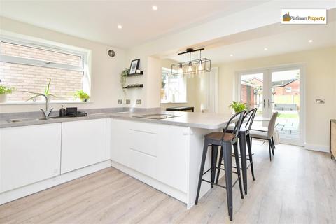 3 bedroom detached house for sale, Fulmar Place, Stoke-On-Trent ST3