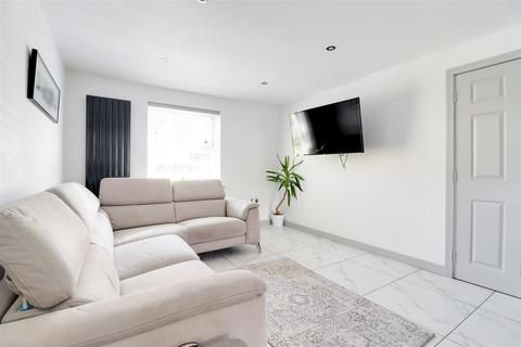 4 bedroom detached house for sale, Harewood Crest, Brough