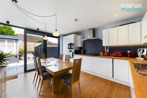 5 bedroom semi-detached house to rent, Desmond Way, Brighton, East Sussex, BN2