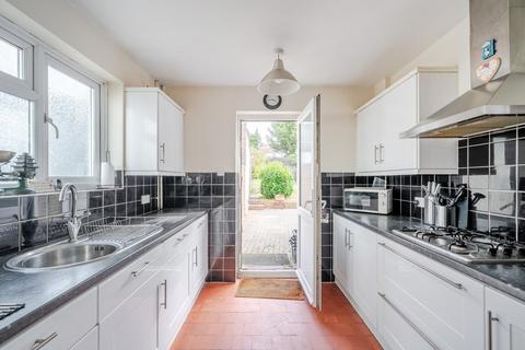 27 The Crescent, West Wickham, BR4 0HB