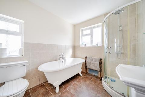 27 The Crescent, West Wickham, BR4 0HB
