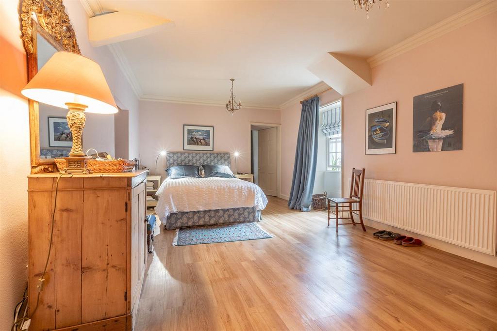 C 1973 8702-Edit.jpg