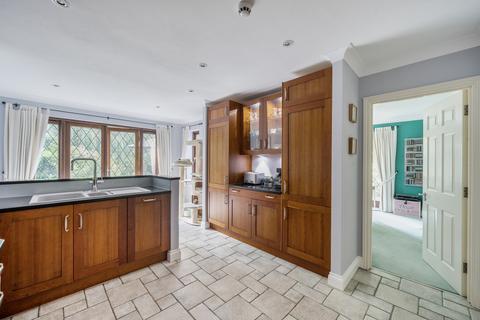 5 bedroom detached house for sale, Leatherhead Road, Oxshott, KT22