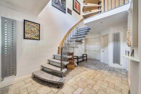 undefined, Leatherhead Road, Oxshott, Leatherhead, Surrey, KT22