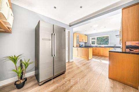9 Carolbrook Road, Ipswich, IP2 9JF